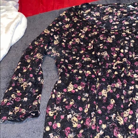 Torrid Lace Top Size 2 - Picture 2 of 6